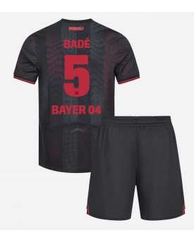 Billige Fotballdrakt Bayer Leverkusen Loic Bade #5 Replika Hjemmedraktsett Barn 2025-26 Kortermet (med bukser)